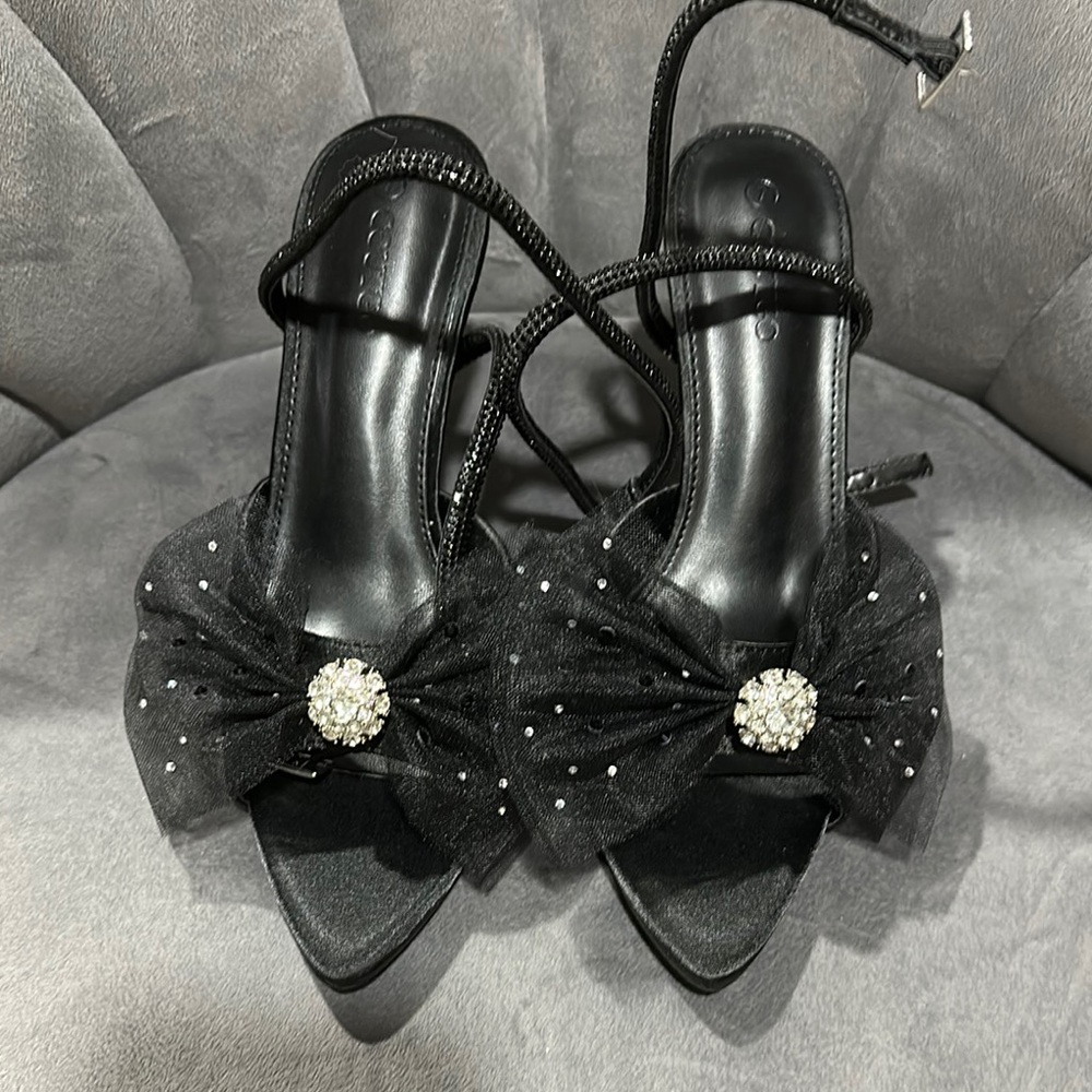 Chic Black Women's Heels with Bow and Rhinestone Accent